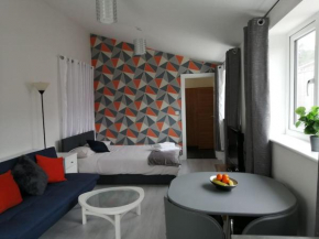 Self contained annexe